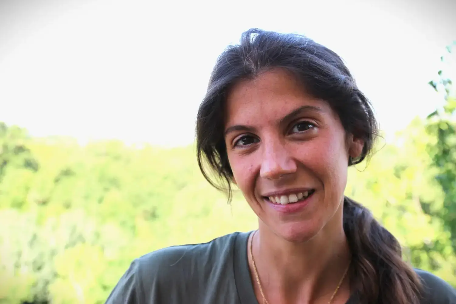 Giulia Negri – stjerneelegance i La Morra
